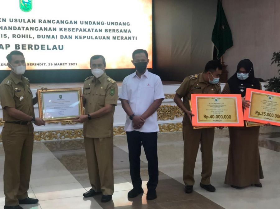 KecamatanTPTM  Raih Juara 3 Evaluasi Kinerja Kecamatan Se-Riau
