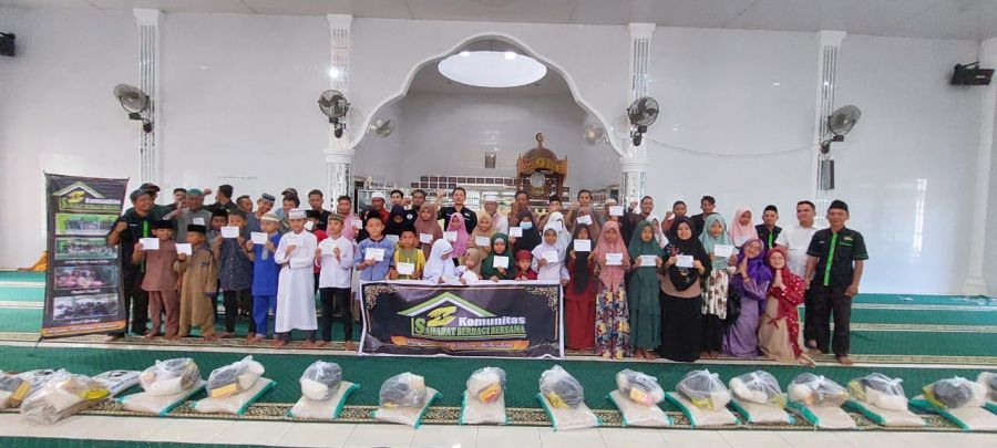 Luar Biasa !!!!!! Komunitas Sahabat Berbagi Bersama (KSBB) Rohil Terus adakan santunan Anak Yatim