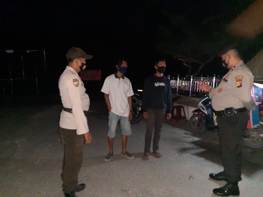 Patroli Dialogis, Polsek TPTM Sampaikan Himbauan Kamtibmas dan Ingatkan Warga Tentang Prokes