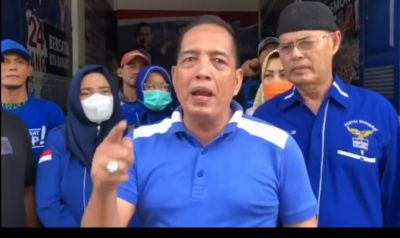 Asri Auzar Ketua DPD Demokrat Riau Keluar Dari Partai Demokrat